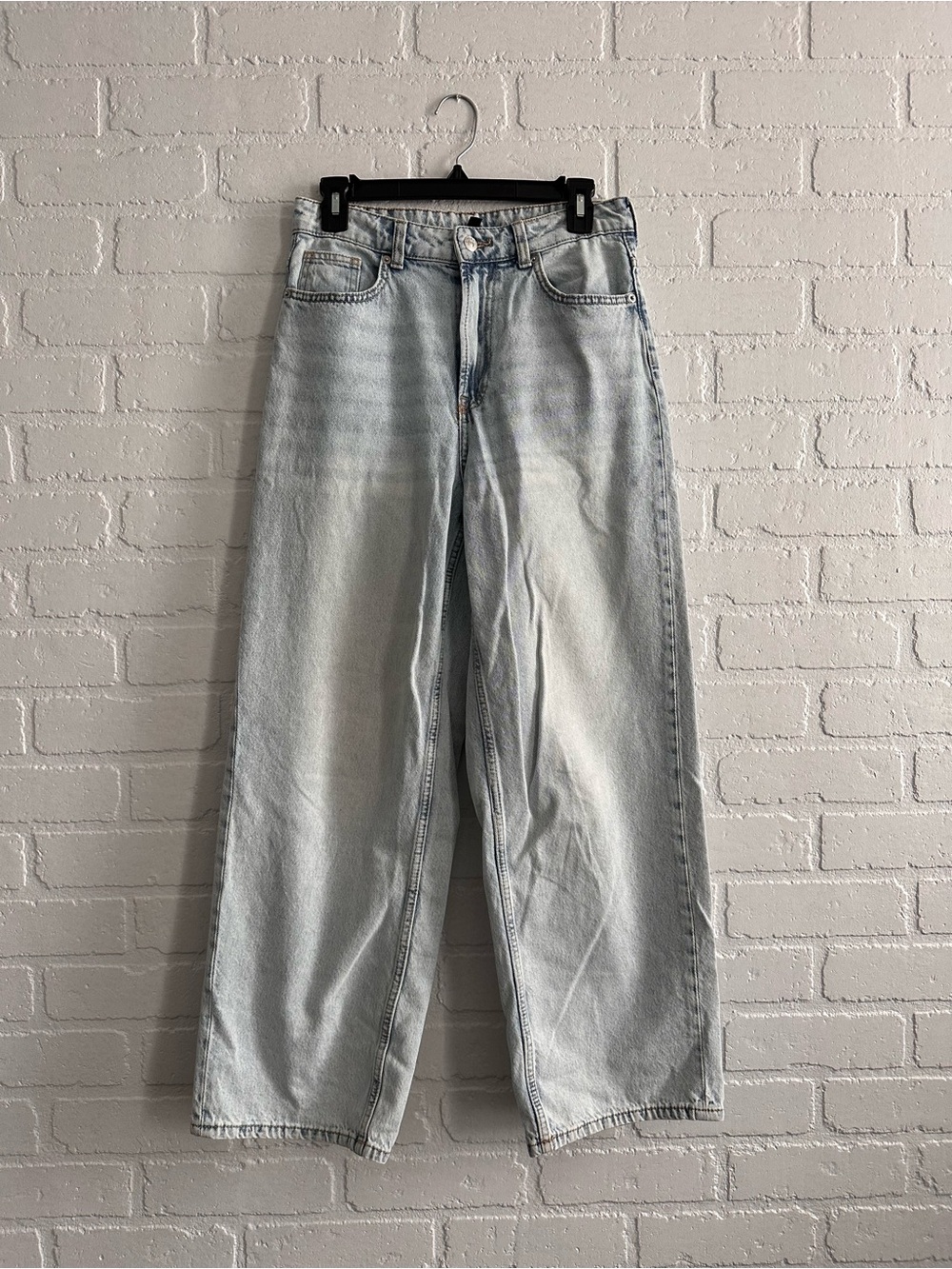 H&M divided light wash wide leg jeans